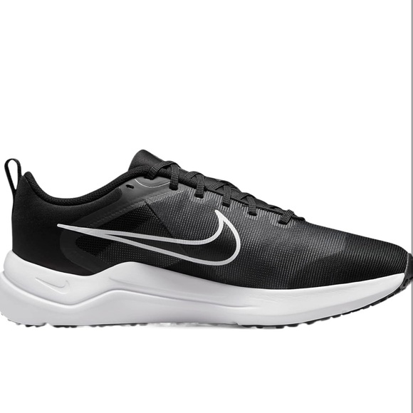 NWT MEN NIKE DOWNSHIFTER 12 BLACK/WHITE SMOKE GREY RUNNING SHOES - 11.5 WIDE 4E main image 15
